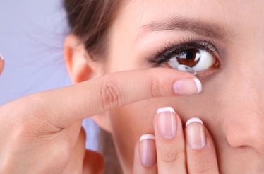 6 Μηνιαίοι Φακοί Επαφής («Bausch + Lomb») & 1 Υγρό Φακών Επαφής 240 ml «I Care Yal» με Υαλουρονικό & Οπτομετρική Εξέταση, στην Ερμού! 6 Μηνιαίοι Φακοί Επαφής («Bausch + Lomb») & 1 Υγρό Φακών Επαφής 240 ml «I Care Yal» με Υαλουρονικό & Οπτομετρική Εξέταση, στην Ερμού!