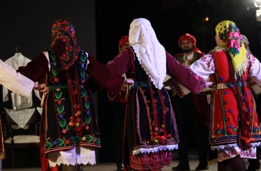 Μηνιαίο Πακέτο (4 Μαθήματα) Εκμάθησης Παραδοσιακών ή Κρητικών ή Θρακιώτικων ή Λαϊκών Χορών για Ενήλικες, στην περιοχή Βούλγαρη! Μηνιαίο Πακέτο (4 Μαθήματα) Εκμάθησης Παραδοσιακών ή Κρητικών ή Θρακιώτικων ή Λαϊκών Χορών για Ενήλικες, στην περιοχή Βούλγαρη!