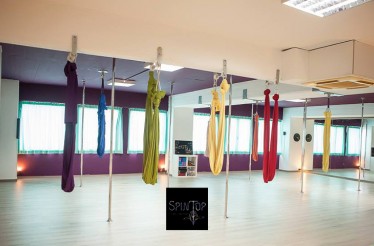 1 ή 2 Μήνες Μαθημάτων Pole Dancing, με δυνατότητα Μαθημάτων Stretching, υπό την καθοδήγηση Έμπειρων Προπονητών, στο Κέντρο της Αθήνας! 1 ή 2 Μήνες Μαθημάτων Pole Dancing, με δυνατότητα Μαθημάτων Stretching, υπό την καθοδήγηση Έμπειρων Προπονητών, στο Κέντρο της Αθήνας!