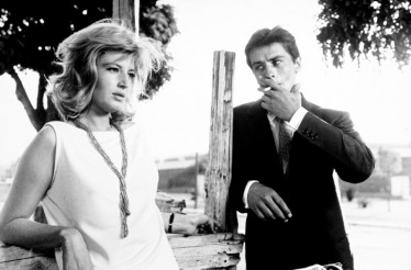 5€ από 7€ για Είσοδο 1 Ατόμου στην Ταινία «Η Έκλειψη», το αριστούργημα του Μικελάντζελο Αντονιόνι, τελευταίο μέρος της τριλογίας της αποξένωσης («Περιπέτεια», «Νύχτα»), με τους Αλέν Ντελόν και Μόνικα Βίτι! 5€ από 7€ για Είσοδο 1 Ατόμου στην Ταινία «Η Έκλειψη», το αριστούργημα του Μικελάντζελο Αντονιόνι, τελευταίο μέρος της τριλογίας της αποξένωσης («Περιπέτεια», «Νύχτα»), με τους Αλέν Ντελόν και Μόνικα Βίτι!