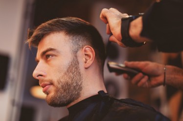 Ανδρικό Κούρεμα, Λούσιμο & Styling ή Περιποίηση Γενειάδας με Κούρεμα & Ενυδάτωση, για ανανεωμένο και εντυπωσιακό look, στη Μητροπόλεως! Ανδρικό Κούρεμα, Λούσιμο & Styling ή Περιποίηση Γενειάδας με Κούρεμα & Ενυδάτωση, για ανανεωμένο και εντυπωσιακό look, στη Μητροπόλεως!