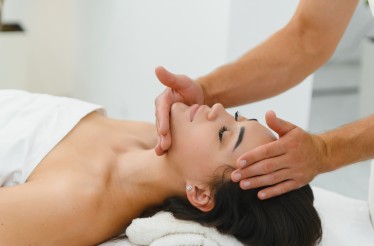 Full Body Θεραπευτικό Massage (60'), σε Prive Ατομική Καμπίνα, στο Παγκράτι! Full Body Θεραπευτικό Massage (60'), σε Prive Ατομική Καμπίνα, στο Παγκράτι!
