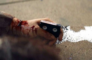 Από 5€ για Είσοδο 1 Ατόμου στην Ταινία «Η Κατάρα του Σέλμπι Όουκς», το σκηνοθετικό ντεμπούτο του δημοφιλούς youtuber Κρις Στάκμαν σε παραγωγή Μάικ Φλάναγκαν, μία ιστορία εξαφάνισης εμπνευσμένη από μία σειρά μυθοπλαστικών βίντεο found-footage!  Από 5€ για Είσοδο 1 Ατόμου στην Ταινία «Η Κατάρα του Σέλμπι Όουκς», το σκηνοθετικό ντεμπούτο του δημοφιλούς youtuber Κρις Στάκμαν σε παραγωγή Μάικ Φλάναγκαν, μία ιστορία εξαφάνισης εμπνευσμένη από μία σειρά μυθοπλαστικών βίντεο found-footage!