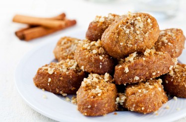 1kg Χειροποίητα Μελομακάρονα, με δυνατότητα επικάλυψης 100% Μαύρης Σοκολάτας, στην Περιοχή Μαρτίου!