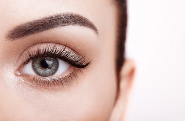 Lash Lift, Βαφή Βλεφαρίδων ή Εφαρμογή Brow Lift - Lamination & Βαφή Φρυδιών, με Θεραπεία Κερατίνης & δυνατότητα συνδυασμού, στην Καλλιθέα!