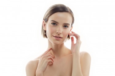 Βαθύς Καθαρισμός Προσώπου ή Δερμοαπόξεση με Διαμάντι (Diamond Therapy), στον Πειραιά!