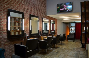 Λούσιμο, Χτένισμα, Κούρεμα, Θεραπεία (Βαθιάς Ενυδάτωσης), Βαφή, στο Κέντρο της Θεσσαλονίκης!