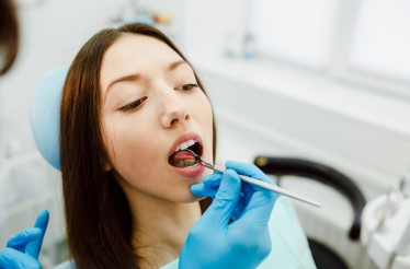 Καθαρισμός Δοντιών με Υπερήχους & Πλήρης Στοματικός Έλεγχος | ή Σφράγισμα σε 1 Δόντι, σε ένα σύγχρονο Οδοντιατρείο, στα Κάτω Πατήσια!