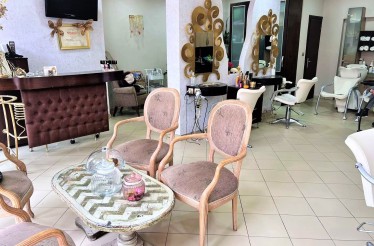 Λούσιμο, Χτένισμα, Θεραπεία Mon Platin Anti Break Activator & δυνατότητα για Κούρεμα, Βαφή, Ανταύγειες, Μπαλαγιάζ, Babylights, για εντυπωσιακή ανανέωση, στην Καλαμαριά!