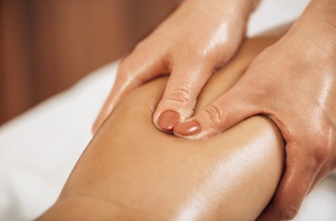 3 έως 12 Συνεδρίες Massage Καταπολέμησης της Κυτταρίτιδας (45') συνδυαστικά με Λεμφικό Massage, για δέρμα λείο, ελαστικό και σφριγηλό, στην Καλαμαριά!