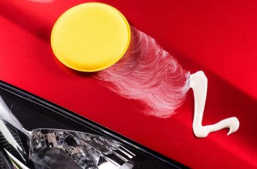 Εξωτερικό Πλύσιμο Αυτοκινήτου με χρήση πηλού & Κέρωμα 12μηνης διάρκειας, με χρήση κορυφαίων προϊόντων & αυθημερόν παράδοση, στην περιοχή Βούλγαρη!