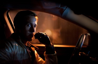 5€ από 7€ για Είσοδο 1 Ατόμου στην Ταινία «Drive», το βραβευμένο στις Κάννες φιλμ του Νίκολας Βίντιγκ Ρεφν, με τον Ράιαν Γκόσλινγκ να χαρίζει μία από τις κορυφαίες ερμηνείες του! Παρασκευή 07/08 στις 22:30