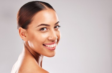 Δερμοαπόξεση με Διαμάντι με δυνατότητα συνδυασμού με Θεραπεία με Βιταμίνη C, για Ανάπλαση & Φωτεινότητα της Επιδερμίδας, στην Καλαμαριά!