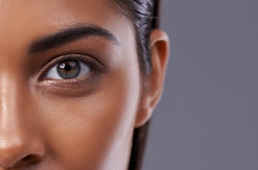 Μη Επεμβατική (Μη Ενέσιμη) Microneedling Μεσοθεραπεία Ματιών με Νανοβελόνες & Έγχυση Υαλουρονικού Οξέος, για Σύσφιξη & Μείωση των Ρυτίδων, στον Πειραιά!