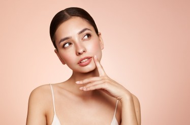 Βαθύς Καθαρισμός Προσώπου & δυνατότητα συνδυασμού με 1 Φωτοθεραπεία με Φωτομάσκα, για λαμπερή και λεία επιδερμίδα,﻿ στη Σταδίου!