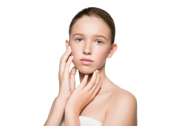 Βαθύς Καθαρισμός Προσώπου με χρήση Ατμού (90'), για Λάμψη & Ενυδάτωση της Επιδερμίδας, στη Δελφών!