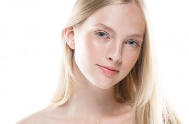 Βαθύς Καθαρισμός Προσώπου με Ατμό & δυνατότητα συνδυασμού με Δερμοαπόξεση Προσώπου με Διαμάντι, για λείανση των λεπτών ρυτίδων & ενυδάτωση, στην Αγίας Σοφίας!