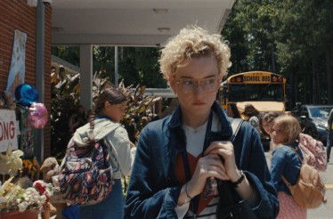 6€ από 8€ για Είσοδο 1 Ατόμου στην Ταινία «Weapons», ﻿το ανατριχιαστικό θρίλερ τρόμου του Ζακ Κρέγκερ, βραβευμένο με το Όσκαρ Β' Γυναικείου Ρόλου για την ﻿Έιμι Μάντιγκαν!