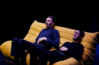 Θεατρική Παράσταση «ART» της Γιασμίνα Ρεζά! Μια καυστική, ευφυής κωμωδία, στο Θέατρο Τεχνών Θεσσαλονίκης, Σάββατο 13 & Κυριακή 14 Δεκεμβρίου!