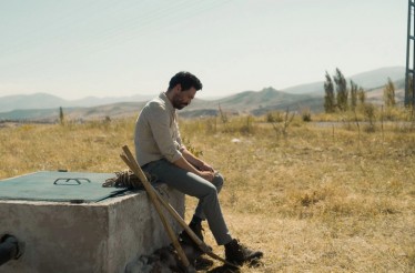 Από 5€ για Είσοδο 1 Ατόμου στην Ταινία «Αυτά που Σκοτώνεις», ένα σκοτεινό, υπαρξιακό δράμα εκδίκησης, όπου η βία λειτουργεί ως καθρέφτης μνήμης, ενοχής και κληρονομημένου τραύματος!