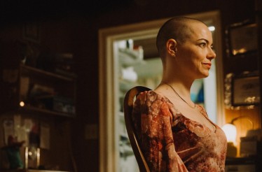 Από 3,5€ για Είσοδο 1 Ατόμου στην Ταινία «Bugonia», το νέο φιλμ του Γιώργου Λάνθιμου, μια σουρεαλιστική μαύρη κωμωδία επιστημονικής φαντασίας, ﻿με τους Έμα Στόουν και Τζέσι Πλέμονς!