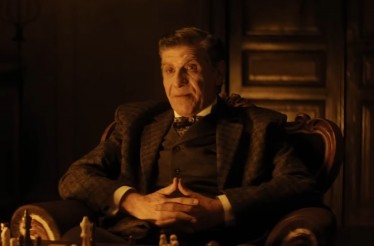 6€ για Είσοδο 1 Ατόμου στην Ταινία «Τα Κάλαντα των Χριστουγέννων», μία ελληνική κινηματογραφική εκδοχή του αριστουργήματος του Καρόλου Ντίκενς, ﻿με ένα εντυπωσιακό καστ Ελλήνων ηθοποιών!