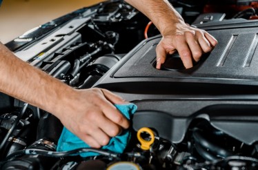 Στεγνός Καθαρισμός Μηχανής του Αυτοκινήτου με Ατμό, για εντυπωσιακή εμφάνιση και βελτιωμένη απόδοση, στην Κάτω Τούμπα!