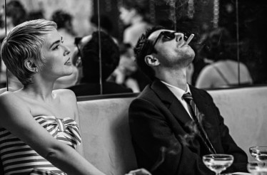 5€ για Είσοδο 1 Ατόμου στην Ταινία «Nouvelle Vague», το φιλμ του Ρίτσαρντ Λινκλέιτερ για τη δημιουργία της εμβληματικής ταινίας «Με Κομμένη την Ανάσα» του Ζαν-Λικ Γκοντάρ!