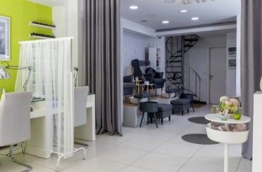 Μανικιούρ-Πεντικιούρ με Ημιμόνιμη Βαφή & δυνατότητα Φυσικής Ενίσχυσης, Συντήρησης ή Επιμήκυνσης με Gel ή Acrygel, στο Κέντρο της Θεσσαλονίκης!