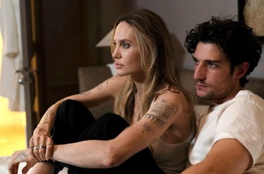 Από 5€ για Είσοδο 1 Ατόμου στην Ταινία «Couture», το νέο φιλμ της Αλίς Βινοκούρ (Παρίσι Ξανά, Ατίθασες), με πρωταγωνίστρια την Αντζελίνα Τζολί!