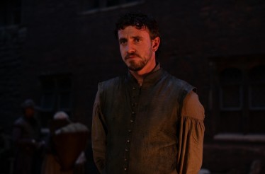 6€ από 8€ για Είσοδο 1 Ατόμου στην Ταινία «Άμνετ», ένα λυρικό, στοχαστικό δράμα της Κλόι Ζάο για το πένθος, τη μνήμη και την αόρατη δύναμη της απώλειας!