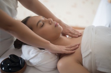 Εμπειρία Ευεξίας & Αναζωογόνησης 1 Ατόμου σε ﻿Prive Ατομική Καμπίνα, με Μασάζ της επιλογής σου ή Ενεργειακή Θεραπεία Ρέικι, στον Εύοσμο!