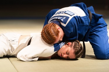 6€ από 8€ για Είσοδο 1 Ατόμου στην Ταινία «Πολύ Κοριτσίστικο Όνομα το Πάττυ», ένα αθλητικό δράμα από τον Γιώργο Γεωργόπουλο, ﻿που προσεγγίζει με ευαισθησία και χιούμορ ζητήματα στερεοτύπων και αυτοπροσδιορισμού!