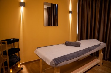 Σαγηνευτική Απόδραση από την Καθημερινότητα για 1 Άτομο, με Massage & Δυνατότητα για Hammam, σε Prive Ατομική Σουίτα, στη Νέα Φιλαδέλφεια!