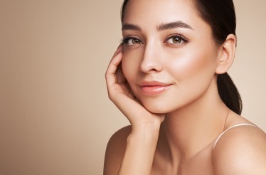 Αναίμακτη μη Επεμβατική (μη ενέσιμη) Μεσοθεραπεία Microneedling με Dermapen σε όλο το Πρόσωπο & τον Λαιμό, για μείωση ρυτίδων & πλήρη ανάπλαση, στον Εύοσμο!