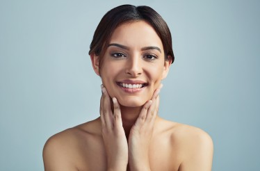 1 ή 2 Συνεδρίες Fractional Microneedling RF σε όλο το Πρόσωπο & τον Λαιμό συνδυαστικά με Φωτοθεραπεία, για Λείανση Ρυτίδων & Ουλών & Επαναφορά της Ελαστικότητας, στο Χαλάνδρι!