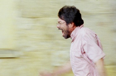 Από 5€ για Είσοδο 1 Ατόμου στην Ταινία «Ένας Ποιητής», το φιλμ του Σιμόν Μέσα Σότο που τιμήθηκε με το βραβείο της επιτροπής Un Certain Regard στο Φεστιβάλ Καννών!
