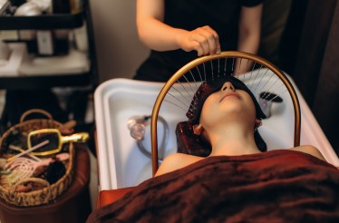 1 Συνεδρία Japanese Head Spa Massage 30' ή 60' με Λούσιμο & Μασάζ Κεφαλής, Μάσκα Κεράτινης, Ατμοθεραπεία, Μασάζ Λαιμού & Αυχένα & δυνατότητα για extra υπηρεσίες, στην Ολυμπιάδος!