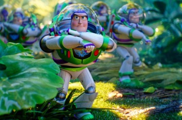 5€ από 7€ για Είσοδο 1 Ατόμου στην Ταινία «Toy Story 5», την πολυαναμενόμενη επιστροφή του ﻿Γούντι, του Μπαζ και της παρέας τους﻿, για να αποδείξουν ότι τα αληθινά παιχνίδια δεν βγαίνουν ποτέ από τη μόδα!