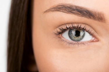 Ημιμόνιμο Μακιγιάζ Φρυδιών με τη μέθοδο Microblading (Τρίχα-Τρίχα) ή με την Τεχνική Σκίασης Powder ή με την Τεχνική Combo Brows, στη Βασ. Όλγας!
