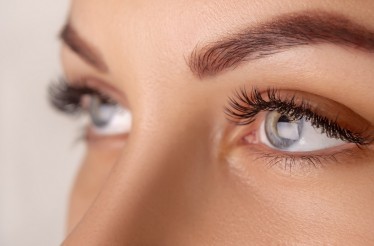 Extension Βλεφαρίδων με τη μέθοδο Τρίχα - Τρίχα, για εντυπωσιακό βλέμμα με φυσικό αποτέλεσμα, στη Βασ. Όλγας!