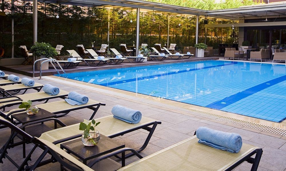 10€ από 20€ Είσοδος 1 Ατόμου στο Lazart Pool Lounge Bar!