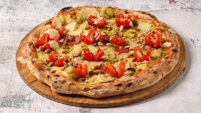 Από 4,90€: Οικογενειακή Πίτσα | Τake Away | Εύοσμος